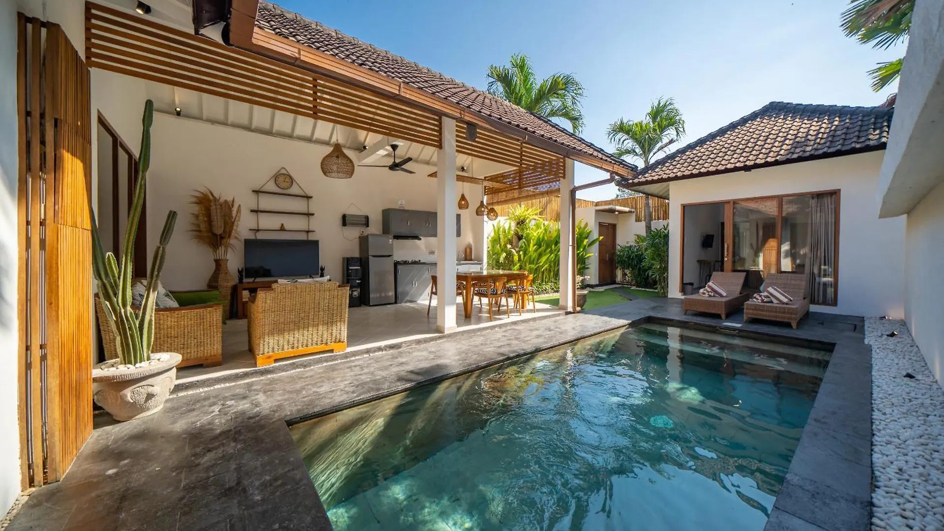 Villa Ivy Moon Seminyak