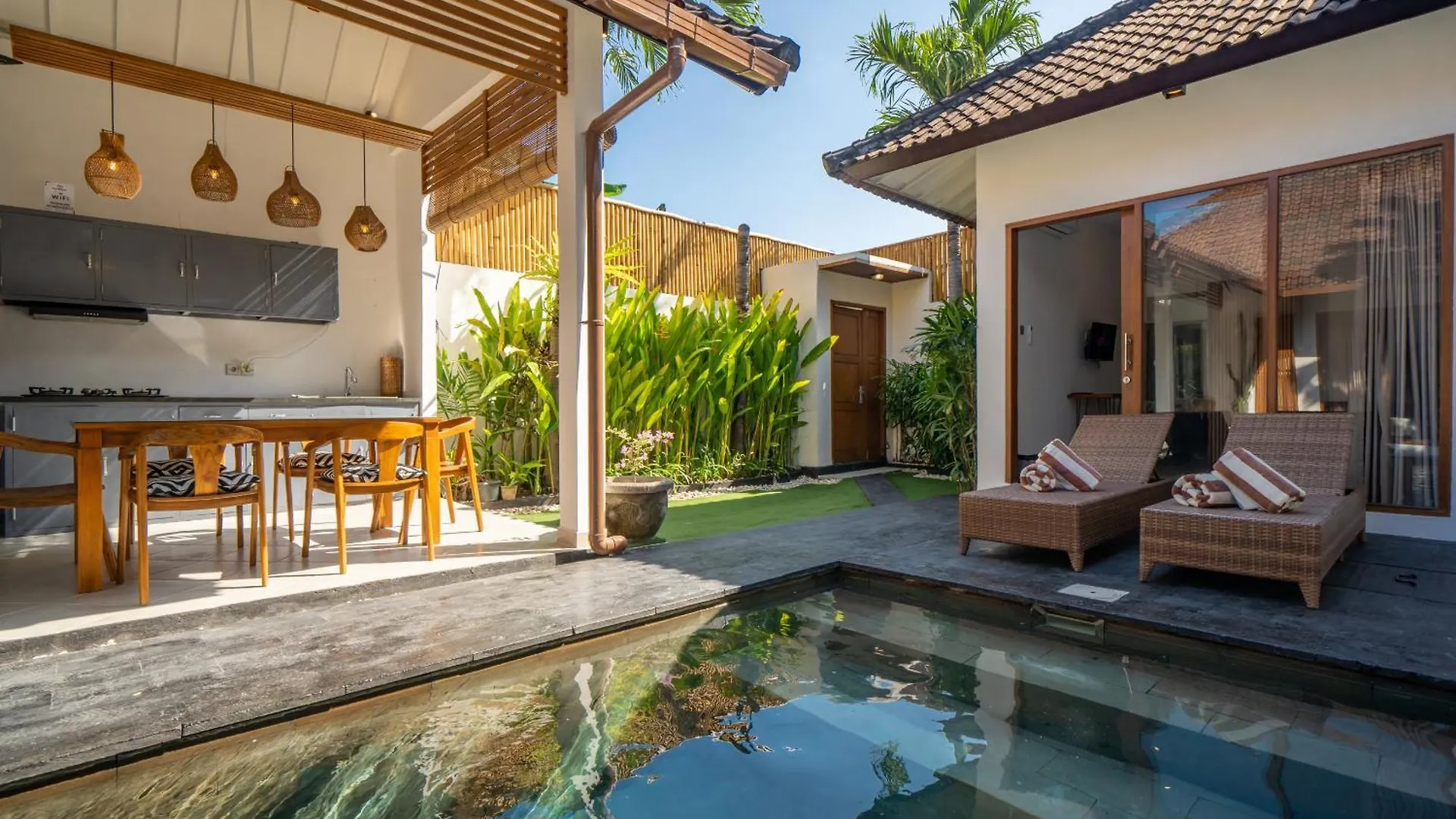 Villa Ivy Moon Seminyak